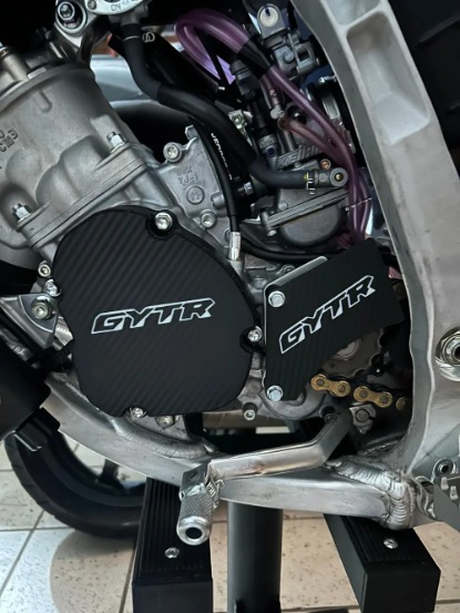 Visuel de référence : Couvre-carter d’embrayage Yamaha YZ125